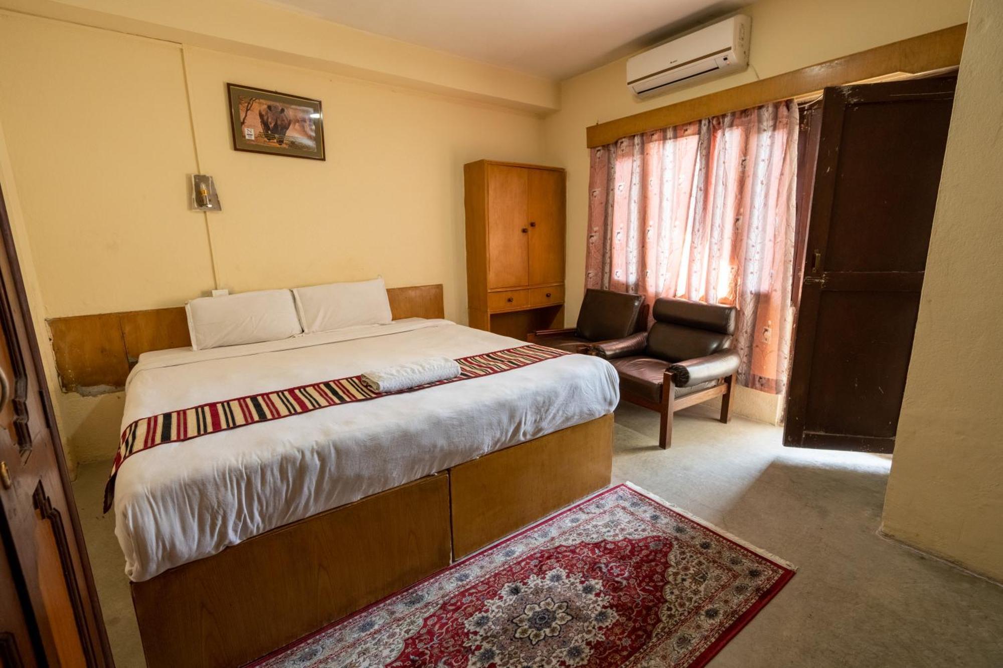 Hotel Nana Kathmandu Exteriör bild