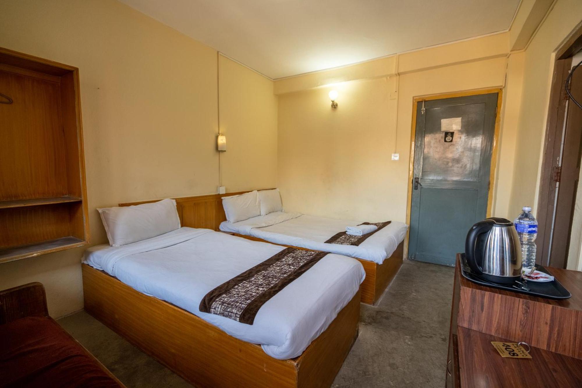 Hotel Nana Kathmandu Exteriör bild