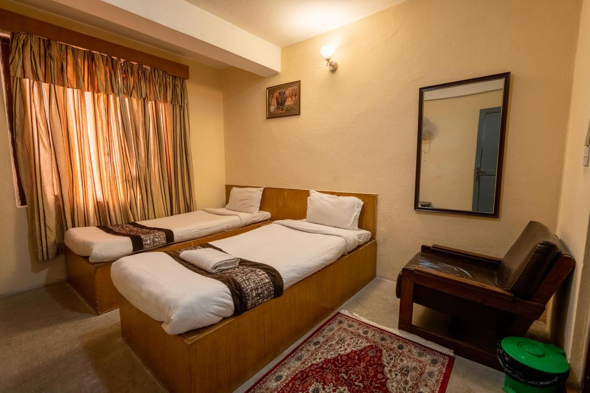 Hotel Nana Kathmandu Exteriör bild